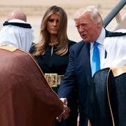 Presidentparet Trump landade i Saudiarabiens huvudstad Riyadh på lördagen. 