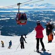 Gondolliften på väg upp mot Åreskutan