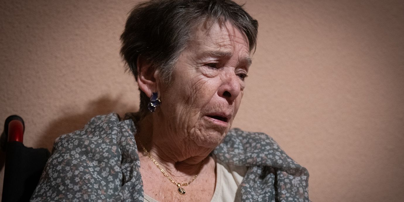 Maricarmen hade bott i lägenheten sedan 1956 när hyran höjdes från omkring 500 till 2 650 euro – nästan dubbelt så mycket som hennes pension.