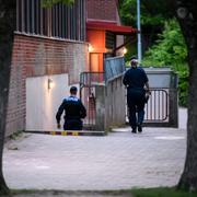 Polisen vid skolan i Svedala efter olyckan. 