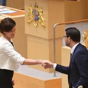 Arkivbild: Anna Kinberg Batra och Jimmie Åkesson i riksdagen.