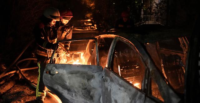 Brand efter attacken på tisdagsmorgonen. Roman Hrytsyna / AP