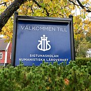 Exteriör på Sigtunaskolan Humanistiska Läroverket - SSHL. 