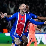 Lucas Hernandez firar det andra PSG-målet. 