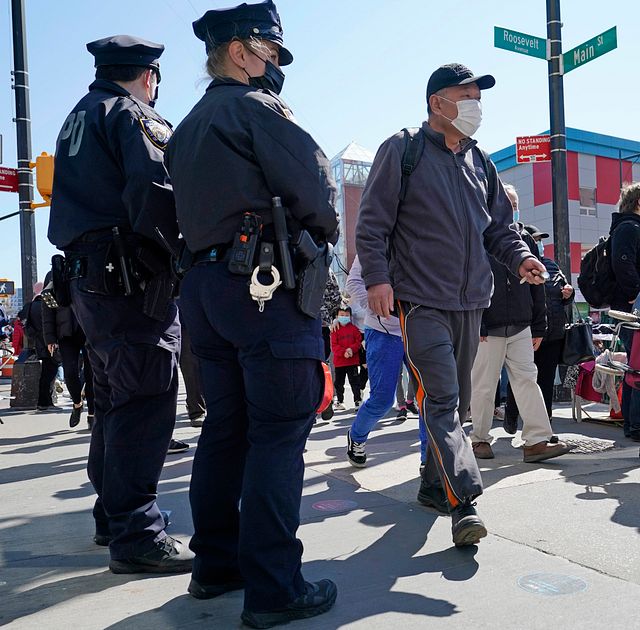 9 000 offentliganställda i New York stoppas från jobb