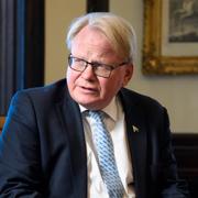 Försvarsminister Peter Hultqvist (S). 