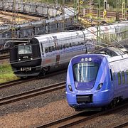 Illustrationsbild: Ett Pågatåg möter ett Öresundståg strax norr om Malmö central.