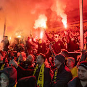 Mjällbys supportrar firade stort när klubben tog sitt första SM-guld någonsin. 