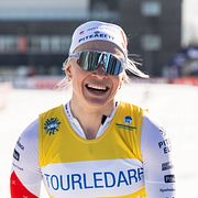 Jonna Sundling jublar efter målgång.