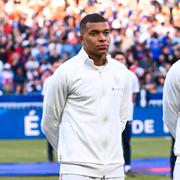 Kylian Mbappé till vänster. 