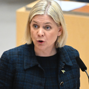 Oscar Sjöstedt (SD) och Magdalena Andersson (S) under partiledardebatten.