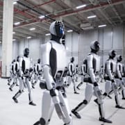 Walker S2-robotar. Pressbild.