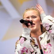 Zara Larsson på Bråvallafestivalen 2015