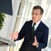 Statsminister Ulf Kristersson håller tal på nationaldagen i Strängnäs. 