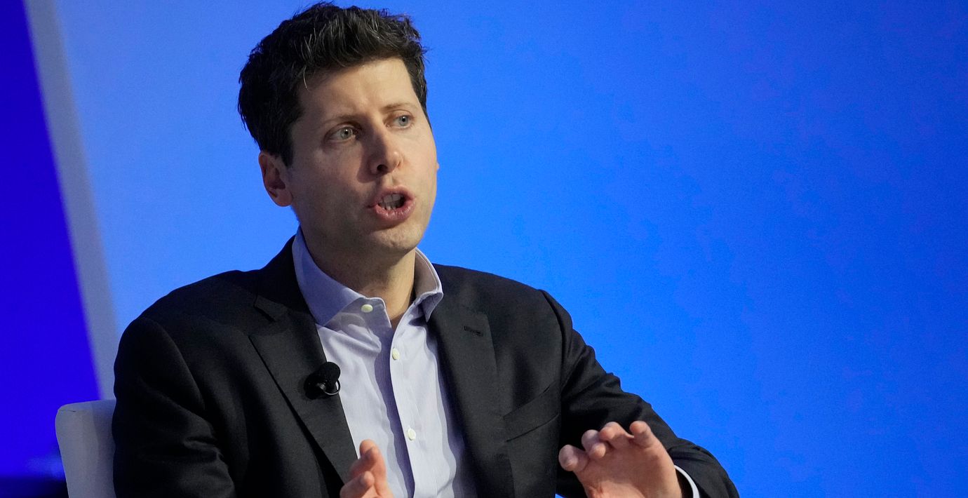 Vd Sam Altman.
