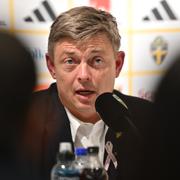 Jon Dahl Tomasson efter förlusten mot Kosovo.