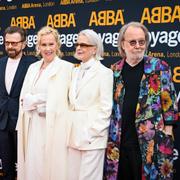 Björn Ulvaeus, Agnetha Fältskog,  Anni-Frid Lyngstad och Benny Andersson på galapremiär av Abba Voyage.
