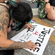 Protester efter skjutningen i Texas.