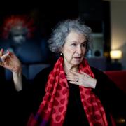 Margaret Atwood är en av författarna som skrivit under det öppna brevet. 