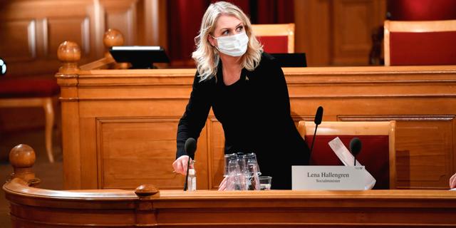 Socialminister Lena Hallengren (S) vid tidigare utfrågning i KU.  Fredrik Sandberg/TT / TT NYHETSBYRÅN