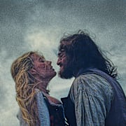 Margot Robbie och Jacob Elordi i ”Wuthering Heights”. 