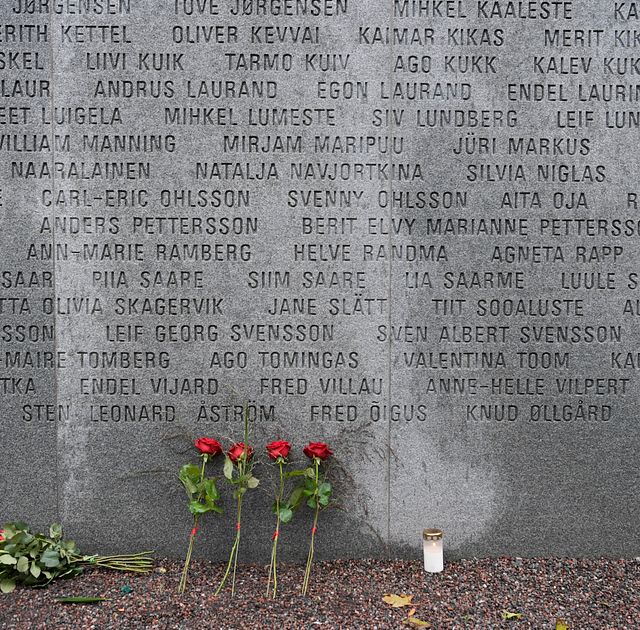 ”Frågorna om Estonia borde ställas till Göran Persson”