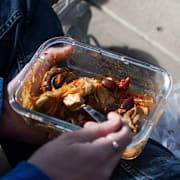 Genrebild på en matlåda.