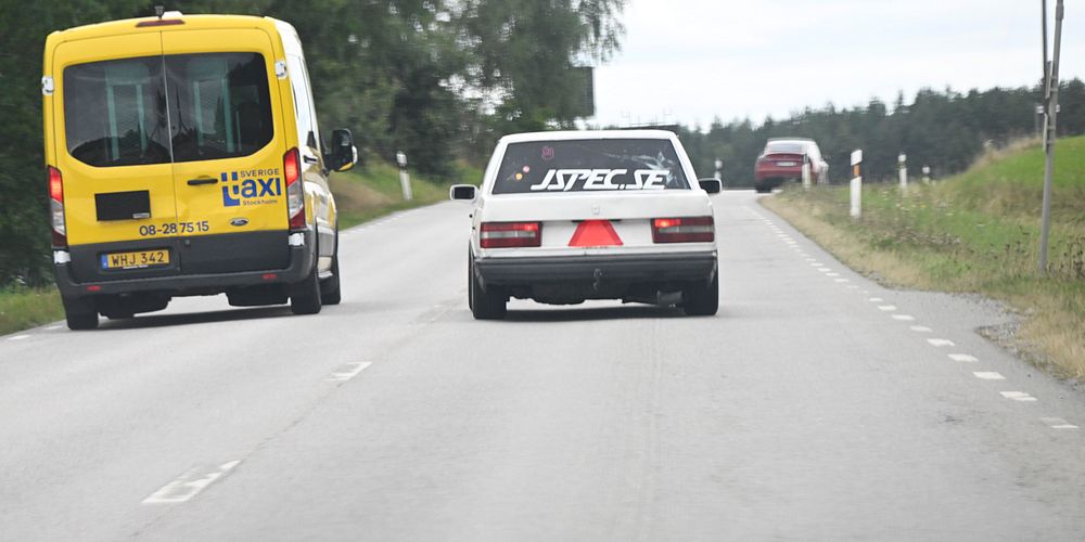 Epa-ungdomar kör ut mat till äldre: Otroligt ansvar