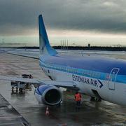 Arkivbild Estonian Air Boeing 737 på Tallinns flygplats.
