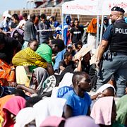 Migranter  på Lampedusa.  Cecilia Fabiano / AP