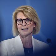 
 Finansminister Elisabeth Svantesson (M)