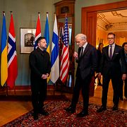 Volodymyr Zelenskyj i Oslo på tisdagen, i samtal med Jonas Gahr Støre.