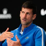 Novak Djokovic under presskonferensen. 