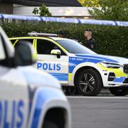 Polis på plats i Fosie i Malmö.