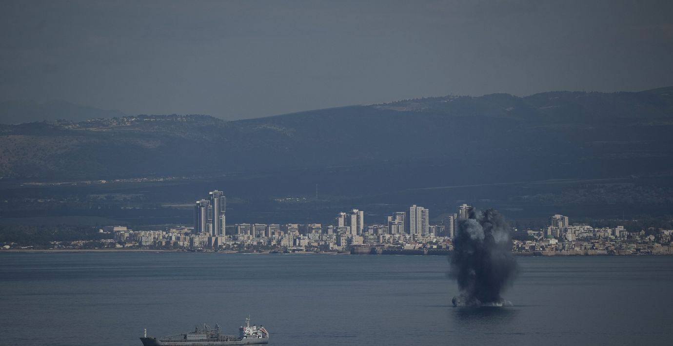 Explosion i Haifabukten under lördagen. 