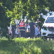 Polis på plats utanför nattklubben Grey i Konstanz.