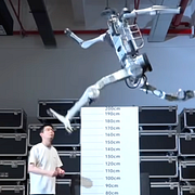 Roboten ”Superman” från Unitree.