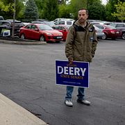 Senatorn Spencer Deery, 5 maj.