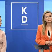 Partiledare Ebba Busch (KD) och Kristdemokraternas toppkandidat till EU-valet Alice Teodorescu Måwe (KD)