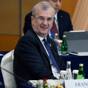 Francois Villeroy de Galhau: ”Vi får inte vänta för länge med att sänka räntan”. 