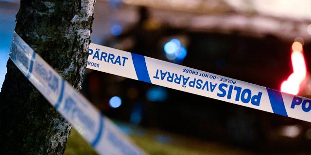 Tre åtals För Mord – Kvinna Brann Inne I Sitt Hus