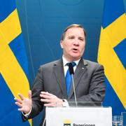 Anna Ekström, utbildningsminister (S) , statsminister Stefan Löfven (S) och generaldirektören för Folkhälsomyndigheten Johan Carlson, under pressträff i Rosenbad i Stockholm