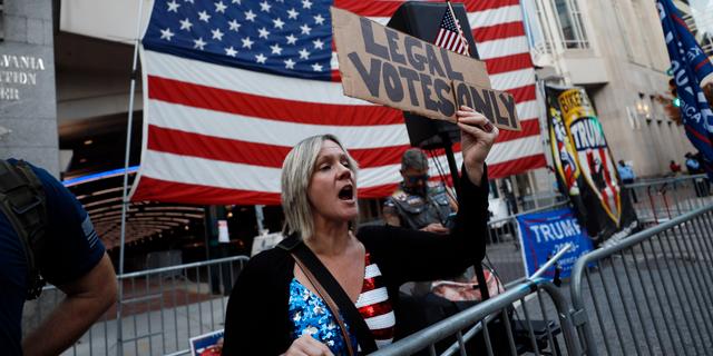 Trump-anhängare i Philadelphia.  Rebecca Blackwell / TT NYHETSBYRÅN