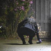 Polis och bombtekniker på plats i Lindeborg i Malmö på tisdagskvällen efter larm om en explosion.