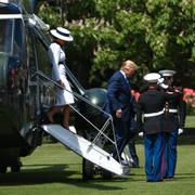 Donald och Melania Trump inför ett besök hos Buckingham Palace.