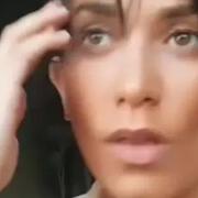 Dahbia Benkired var aktiv på sociala medier, särskilt Tiktok, och brukade lägga upp selfies på sig själv.