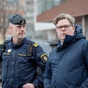 Justitieminister Gunnar Strömmer (M) besöker Huvudsta centrum, Solna.