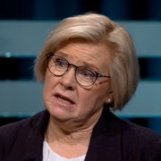 Petra Lundh i SVT:s Agenda.