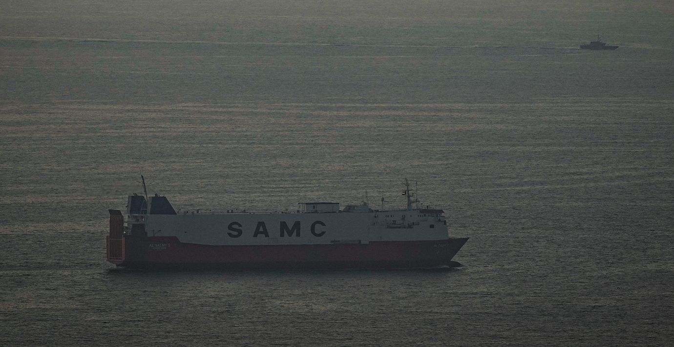 Fraktfartyg i Hormuz.