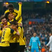 Dortmund firar efter 2–2-målet.